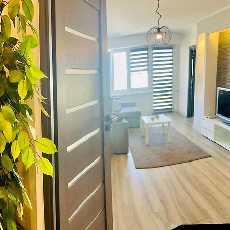 Apartament W Centrum Apartment Конин Екстериор снимка